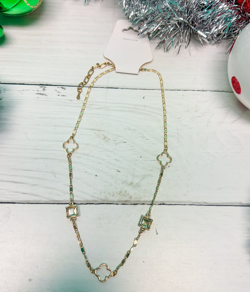 Stunning Clover Gold Bling Necklace