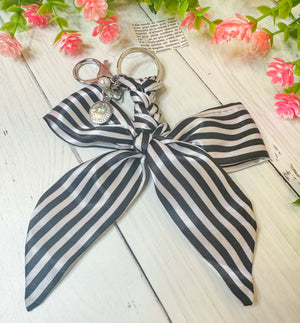 Black & White Stripe Bow Keychain