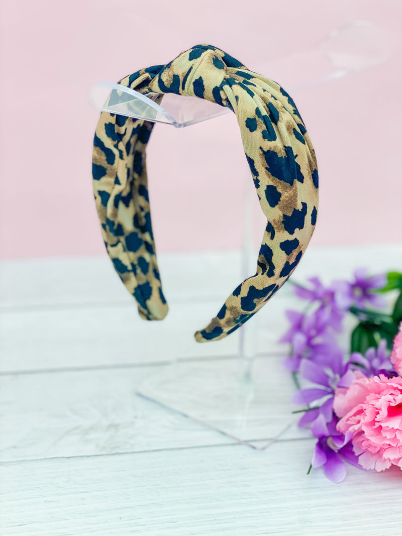 The Purrfect Fit Leopard Knotted Headband