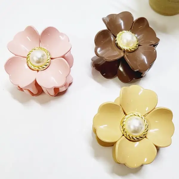 Vintage Pearl Flower Hair Claw Clip