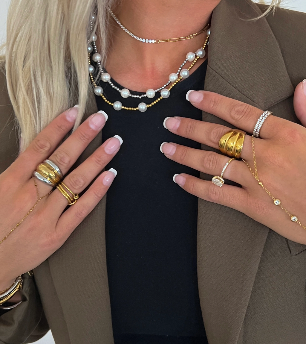 Simple Class - Elegant Pearl Chansutt Pearls Necklace